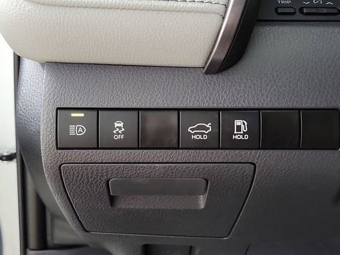 Used 2023 Toyota Camry SE w/ Audio Upgrade Package FWD image 24