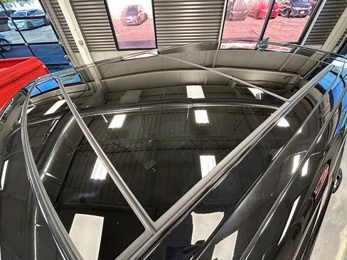 Used 2020 Land Rover Range Rover Sport HSE image 4