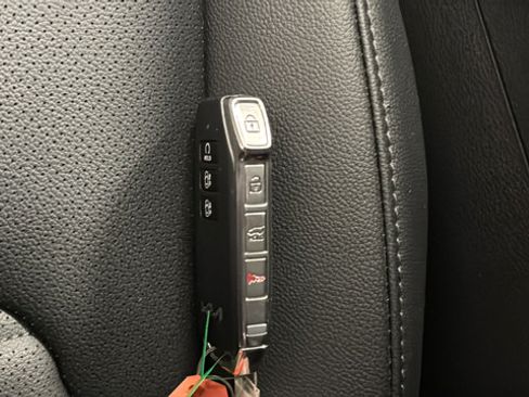 Used 2025 Kia Sportage SX Prestige AWD/4WD image 21