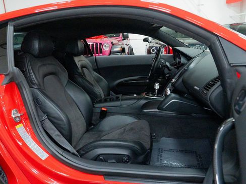 Used 2014 Audi R8 V8 w/ Convenience Package image 26