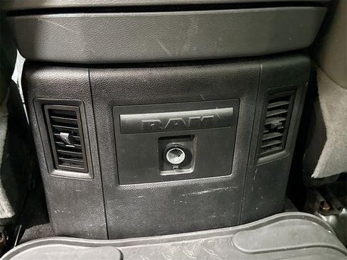 Used 2018 RAM 1500 Big Horn image 25