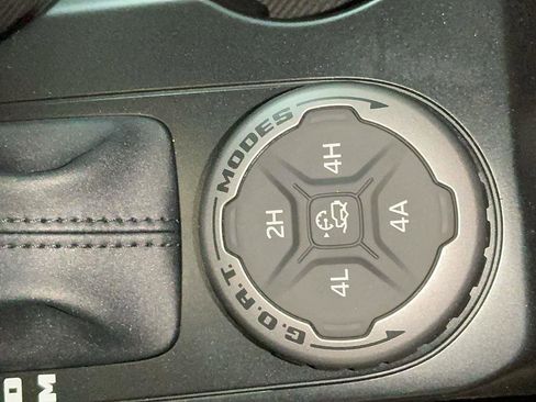 New 2025 Ford Bronco Big Bend w/ Black Diamond Package image 11