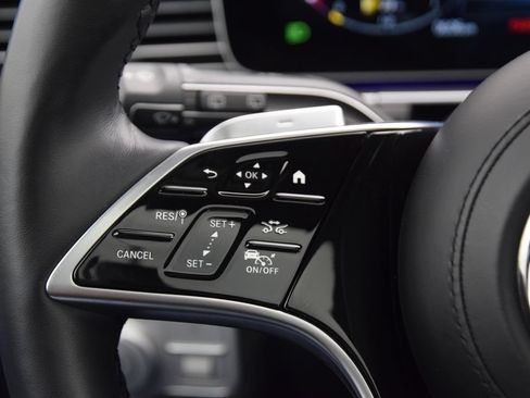 Certified 2024 Mercedes-Benz Maybach GLS 600 4MATIC image 24