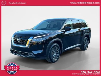 New 2025 Nissan Pathfinder S