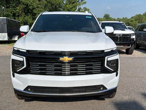 New 2026 Chevrolet Suburban High Country AWD/4WD image 2