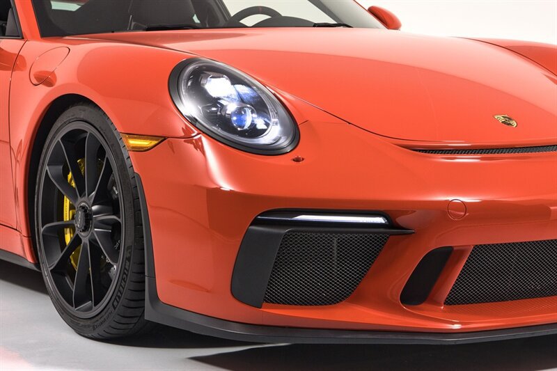 Used 2018 Porsche 911 GT3 w/ Sport Chrono Package RWD image 44