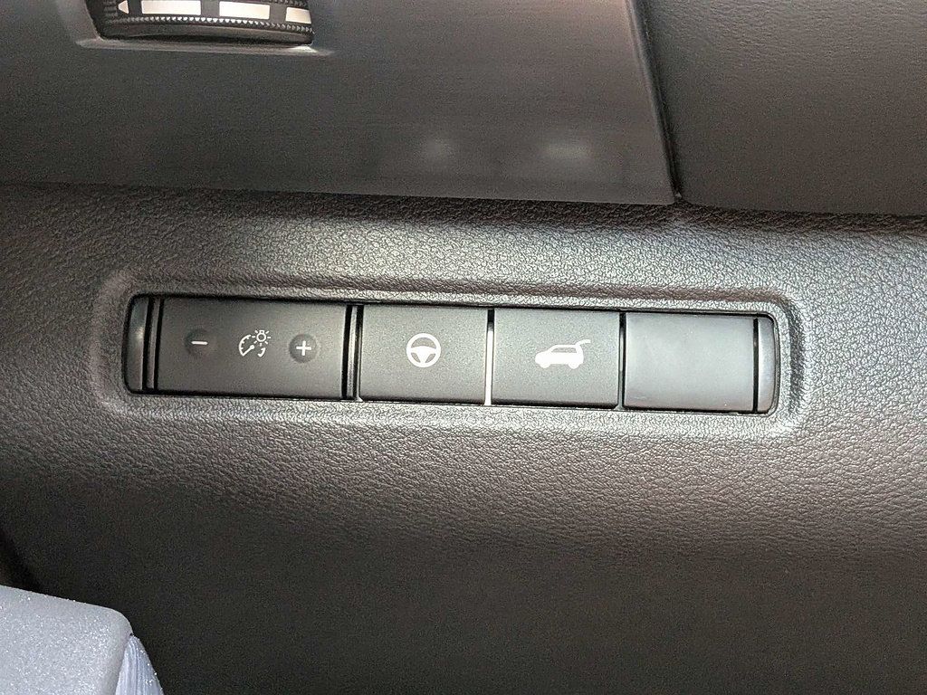 Used 2025 Nissan Pathfinder Rock Creek AWD/4WD image 29