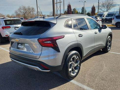 Used 2024 Chevrolet Trax LT w/ Driver Confidence Package image 3