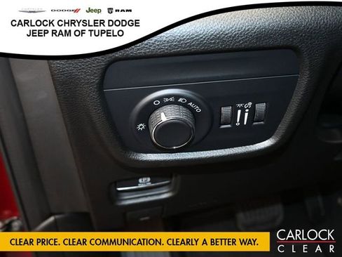 New 2025 Jeep Grand Cherokee Altitude image 14