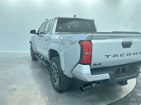 Used 2024 Toyota Tacoma TRD Sport image 6