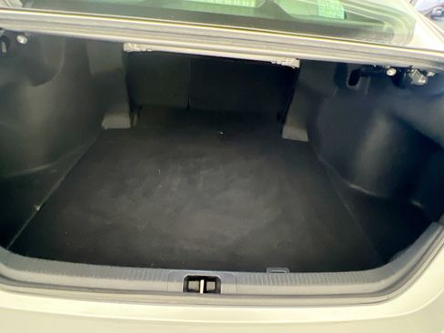 Used 2022 Toyota Camry SE FWD image 32