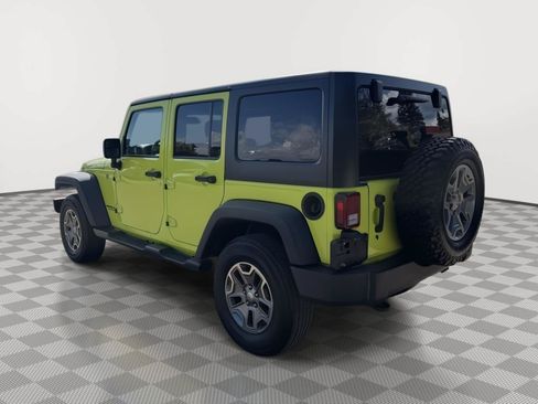 Used 2016 Jeep Wrangler Unlimited Rubicon AWD/4WD image 5
