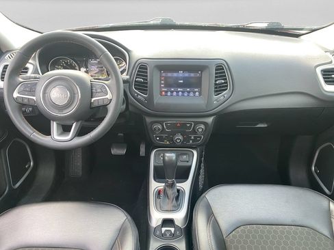 Used 2021 Jeep Compass Latitude w/ Sun and Sound Group FWD image 15