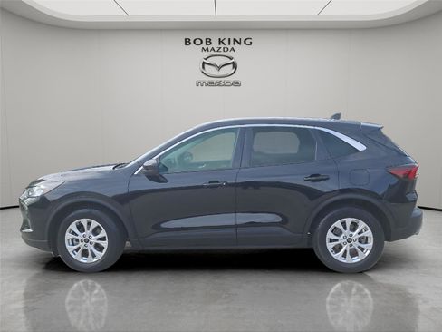 Used 2023 Ford Escape Active w/ Tech Pack #2 image 3