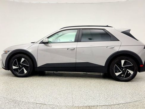Used 2025 Hyundai Ioniq 5 SEL image 8
