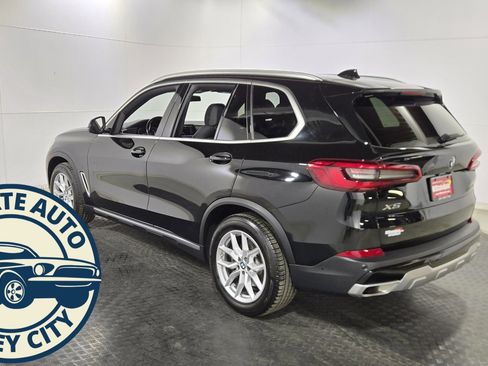 Used 2020 BMW X5 xDrive40i w/ Parking Assistance Package image 5