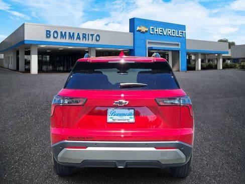 New 2026 Chevrolet Equinox LT w/ Convenience Package II AWD/4WD image 4