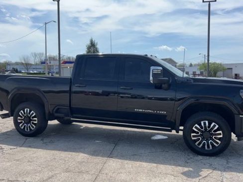 Certified 2025 GMC Sierra 3500 Denali Ultimate AWD/4WD image 2