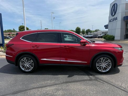 Used 2022 Acura MDX SH-AWD w/ Advance Package image 2