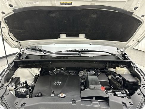 Used 2018 Toyota Highlander Limited image 27