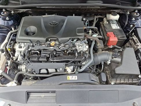 Used 2021 Toyota Camry LE FWD image 27