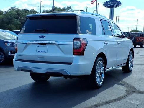 Certified 2019 Ford Expedition Platinum AWD/4WD image 4