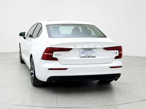 Used 2019 Volvo S60 T6 Momentum w/ Multimedia Package image 6