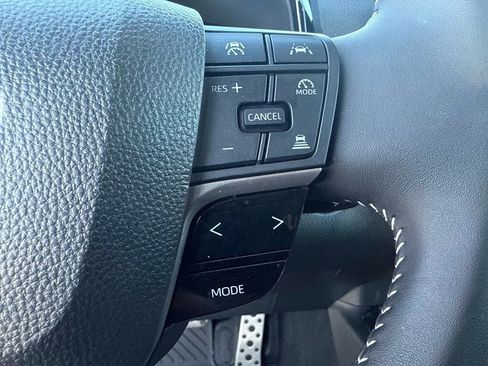 Used 2025 Toyota Camry SE image 26