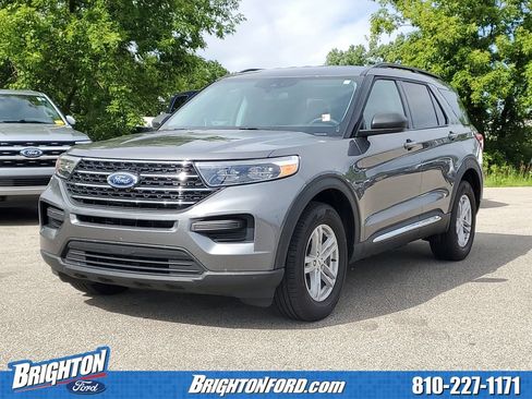 Certified 2024 Ford Explorer XLT AWD/4WD image 2