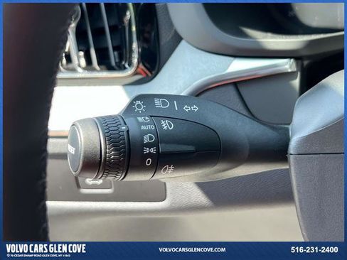Certified 2025 Volvo XC60 B5 Ultra w/ Protection Package Premier image 23