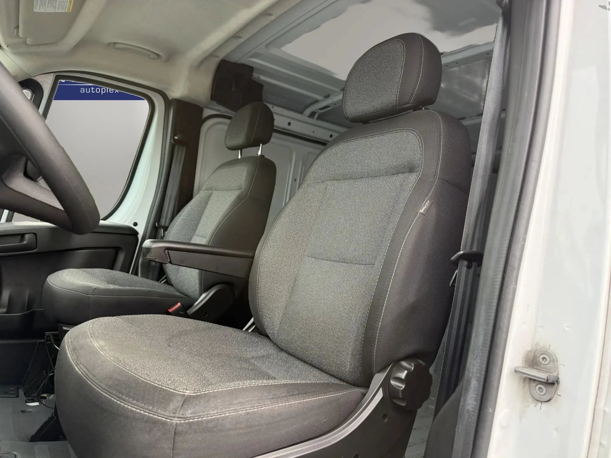 Used 2023 RAM ProMaster 1500 FWD image 9
