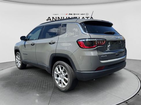 Used 2023 Jeep Compass Latitude w/ Sun and Sound Group AWD/4WD image 3