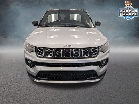 Used 2024 Jeep Compass Limited image 2