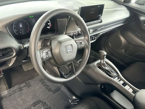 Used 2025 Honda HR-V LX image 13
