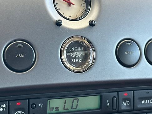 Used 2004 Aston Martin Vanquish RWD image 22
