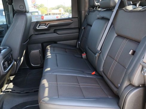Used 2024 Chevrolet Silverado 2500 High Country w/ High Country Premium Package AWD/4WD image 25