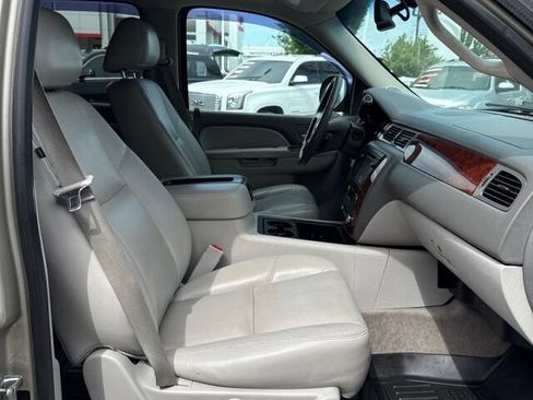Used 2013 Chevrolet Tahoe LTZ AWD/4WD image 19