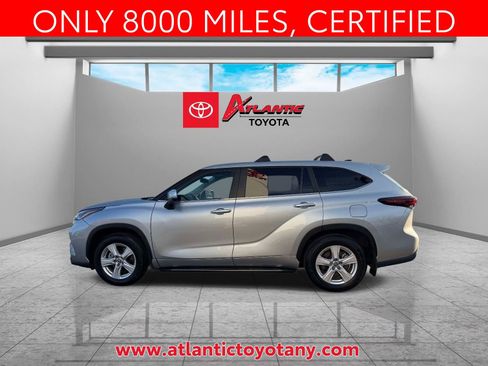 Certified 2025 Toyota Highlander LE AWD/4WD image 4