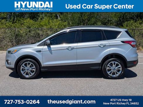Used 2018 Ford Escape SEL AWD/4WD image 2