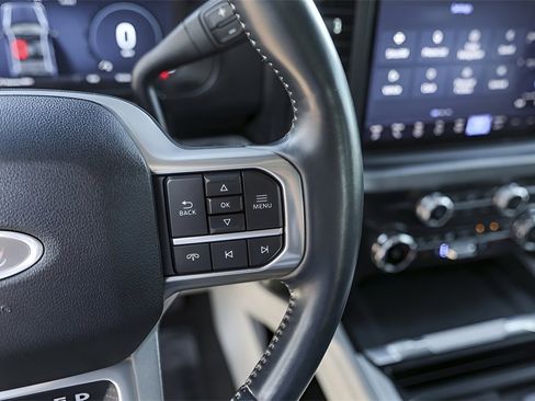 Used 2024 Ford F450 Limited w/ FX4 Off-Road Package image 16