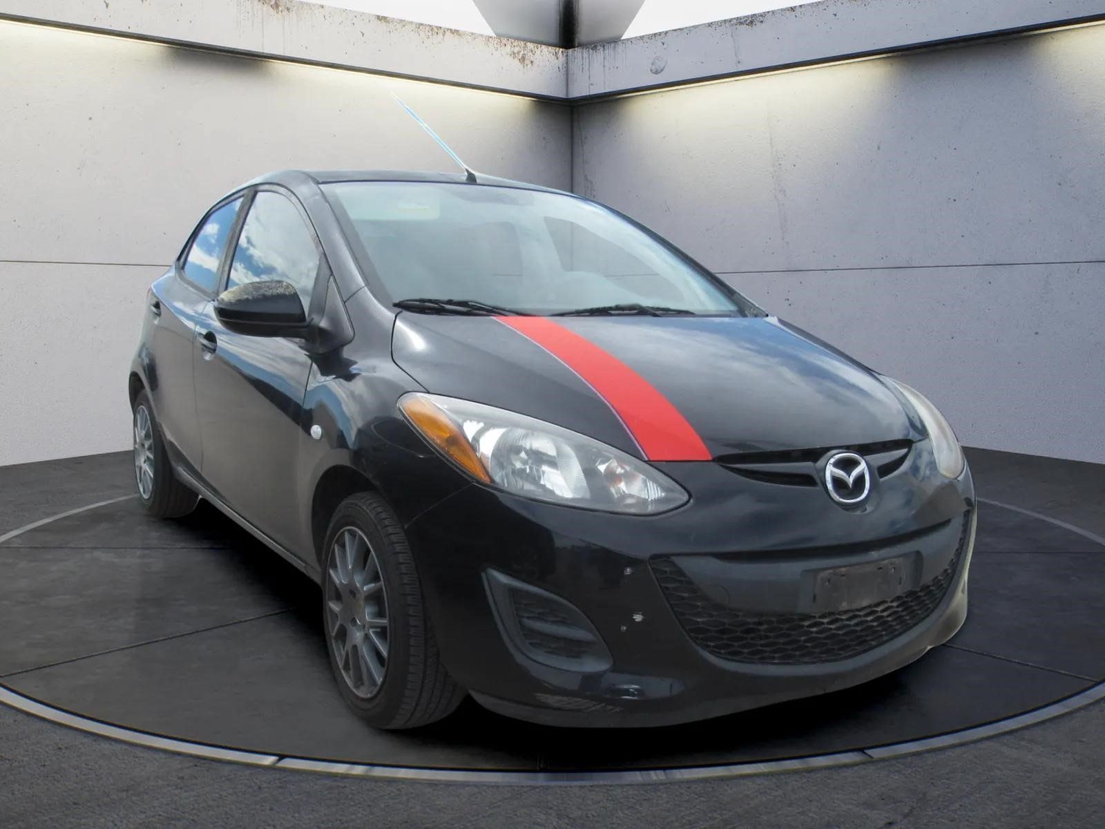 Used 2014 MAZDA MAZDA2 Sport FWD image 2
