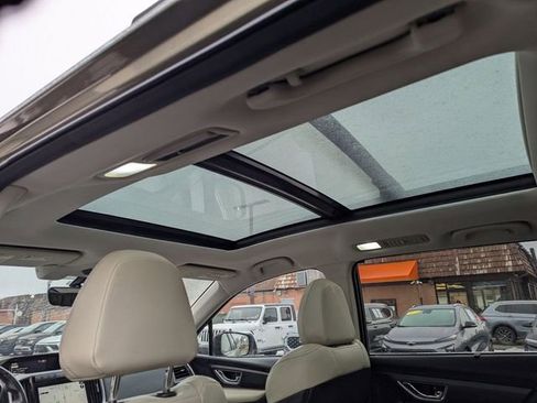 Used 2022 Subaru Ascent Limited w/ Technology Package image 23