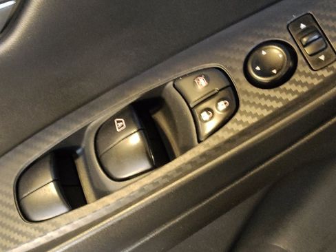 Used 2020 Nissan Sentra SV image 27