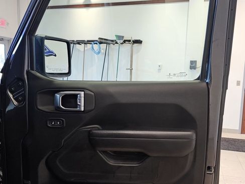 Used 2020 Jeep Gladiator Sport w/ Quick Order Package 24S image 28