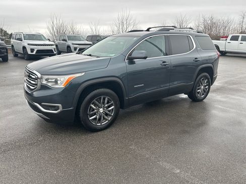 Used 2019 GMC Acadia SLT image 2