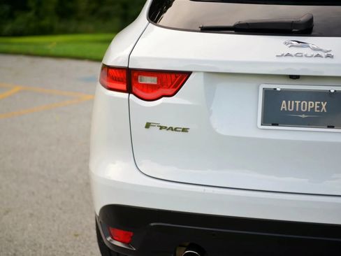 Used 2018 Jaguar F-PACE Premium AWD/4WD image 26