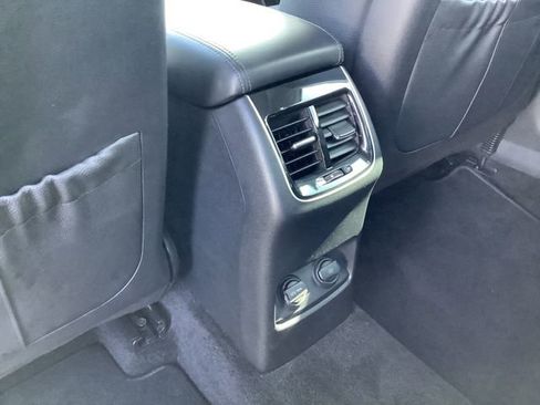 Used 2019 Kia Cadenza Technology image 27