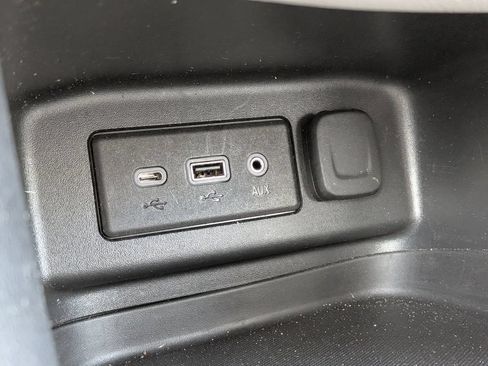 Certified 2023 Chevrolet Equinox LS w/ LS Convenience Package FWD image 20