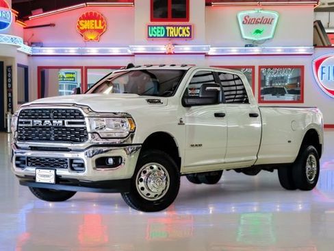 Used 2024 RAM 3500 Big Horn image 2