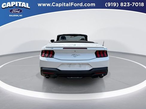 Used 2024 Ford Mustang Premium image 7